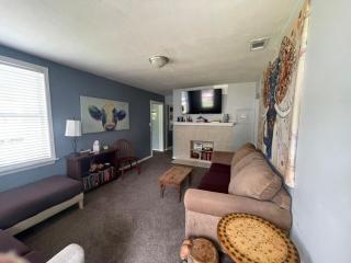 Quiet Retreat not far from Downtown Jax - 3