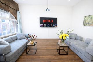 City Centre - Sleeps 6 - Bars, Parking & Netflix - 7