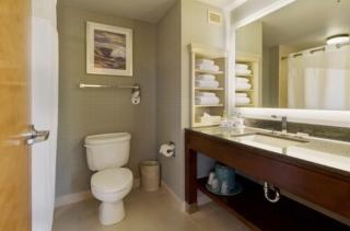 Holiday Inn Express Hotel & Suites Warwick-Providence Airport by IHG - 1