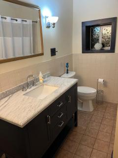 Cozy Stay Near Jiminy Peak & Bousquet Mountain - 4