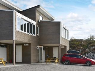 6 person holiday home in Dyrvik - 6