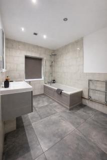 Modern Premium 2 Bedroom Home in Kent - 2