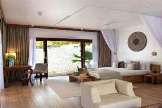 Tropical Garden Spa Villa - 9