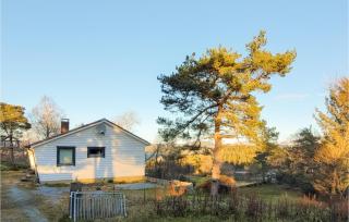 Amazing Home In Hatlestrand With Wifi - 8