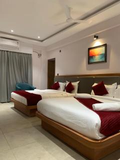 Hotel Emora Keys, 500 Mtrs From Madikeri Fort - 8