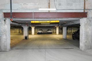 South Loop 2BR Corner Unit with Natural Light, Optional Parking and Guest Access Near Downtown Chicago and McCormick Place - 4