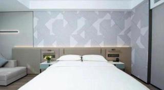 Borrman Hotel Golden Crown Liuzhou Wuxing Pedestrian Street - 9