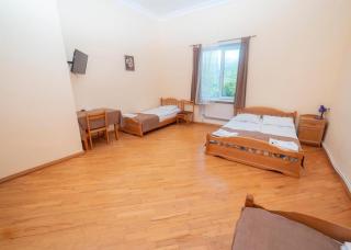 Noor Dilijan - 1