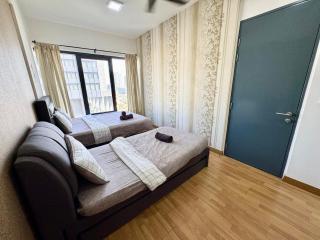 Tropicana 218 Macalister by CC - 1