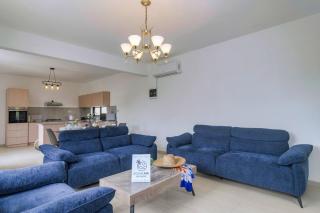 Anjalee Villa by Oceanaxe Holidays - 4