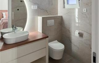 Amazing Home In Policnik With Private Swimming Pool, Can Be Inside Or Outside - 5