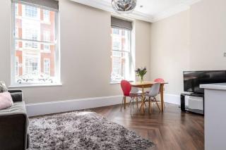 1BR gem in the heart of Covent Garden with aircon - 2