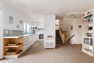 The Catch on Commons - Downtown Mount Maunganui - 2