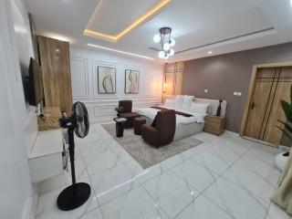 Deluxe Single 1BR, Fast WiFi, 247 Power in Lekki - 3