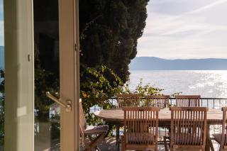 Villa Vinessa beachfront retreat - 2