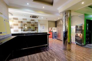 RedDoorz Plus near Simpang Tiga Tritayasa Cilegon - 5