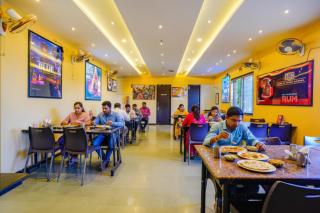 FabHotel Tanishq - 4