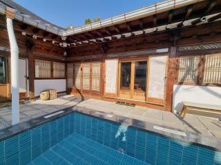 Jeonju Hanok Village Dalbithyang Private Pension - 1