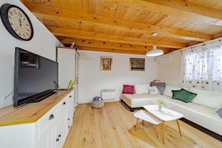 Holiday Home Luce with Pool - Happy Rentals - 7