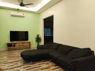 Anum Homestay - 1