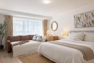 Elegant Waterfront Retreat Harbour & River Views - 6