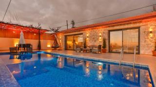 Üzümlü 1 bedroom secluded villa with private pool hot tub - 9