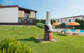Amazing Home In Tinjan - 3