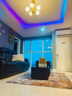 2 Bedrooms 2 Bathrooms Luxury Gated Condo with Beach and Breathtaking Views of Kingston Harbour and 2 swimming Pools - 9