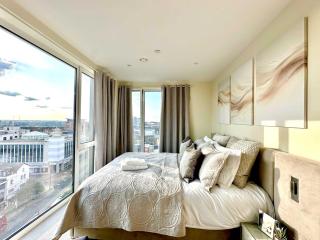 Contemporary Bromley Penthouse with Balcony - 7