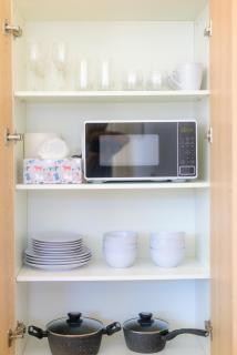 Spacious 3BR Home Close to Shops Pet Friendly - 2