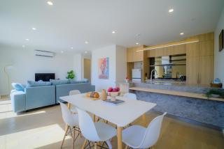 Spacious 3BR Home Close to Shops Pet Friendly - 8