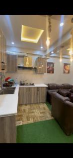 Spacious 3BR in Murree in Prime location - 1