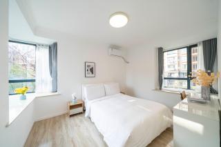 Tyms Tianshan 2BR Residence near Metro Line 2 - 1