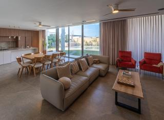 Tzafona Villa, Private Pool Jacuzzi & Golan View - 6