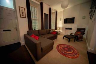 Townhouse within Castle's Town Walls - 9