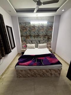 Hotel A V Int 2 Mint New Delhi Railway Station - 8