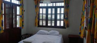 Jacque's Beachside Hostel - 8