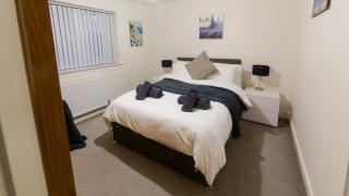 2-Bed Wallington, Sleeps 6, Parking, Near LGW - 3