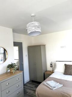 Contractors House - 10 Seperate Beds - FREE Parking - 6