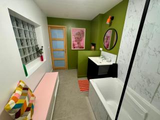 Groovy House - 10 min from Lille - 5