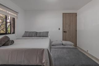 Laureles Suite 01 - 1