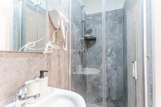 Queen Bed Central Studio With Kitchen - Wien - 2