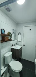 Arriendo piezas en Valparaíso con Baño Privado - 7