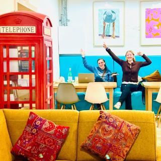 Follow the Sun Boutique Hostel - Pool, Breakfast & Sea Views - 8