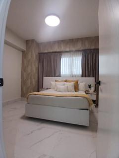 Downtown, Cozy and Modern! - 2