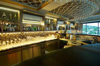 6th Avenue Surin by Risa - Surin Beach - 8
