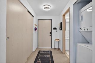 Free Parking - City Views - Near Attractions - 4