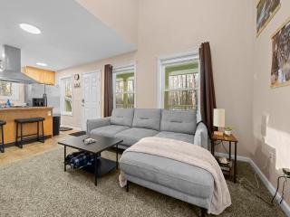 Pet/Family Cabin Near Hatcher Pass Trails | Skiing - 5