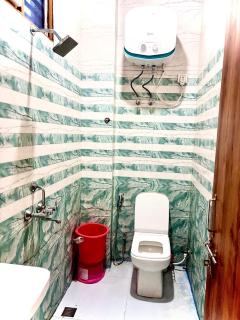 Shri Murli Manohar Dham Hotel Vrindavan - 1