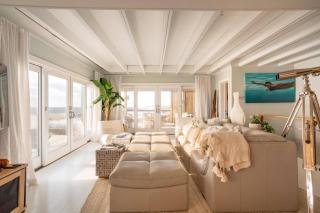 Surfside Villa by Rove - Oceanfront Home with Hot Tub - 9